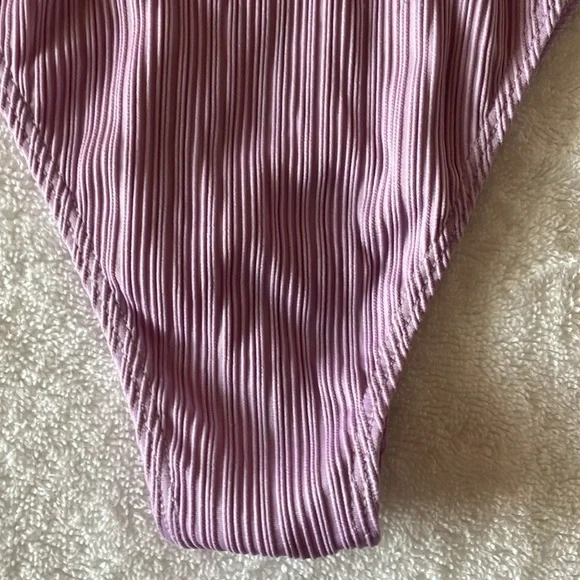 Frankie's Bikinis Annia High-Waist Pliss Bikini Set Size Small Color: lavender - Picture 8 of 10